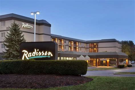 THE 5 BEST Hotels in Fairlawn, OH 2024 (from $98)